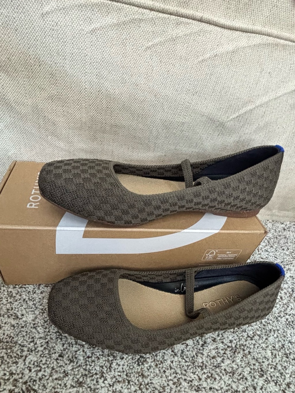 Rothy's Max Square Mary Jane Ballet Flats with strap in Olive Green, Size 7 - Picture 2 of 5